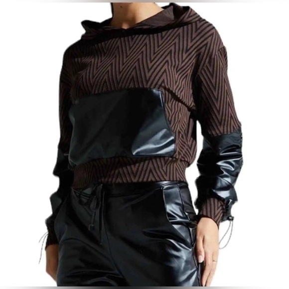 Noli Tops - Noli Yoga Vienna Jacquard Hoodie Large